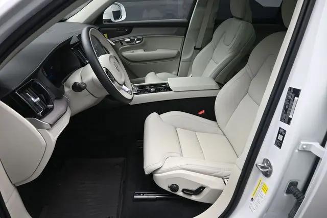 2026 Volvo XC90 Plug-In Hybrid Ultra, T8 AWD, Electric/Gasoline, Bright, 7 Seats