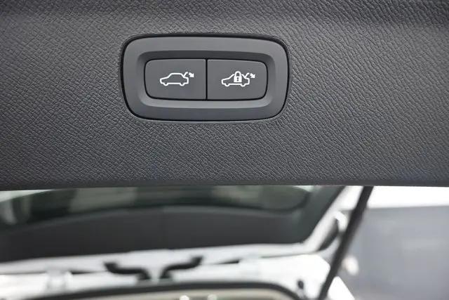 2026 Volvo XC90 Plug-In Hybrid Ultra, T8 AWD, Electric/Gasoline, Bright, 7 Seats