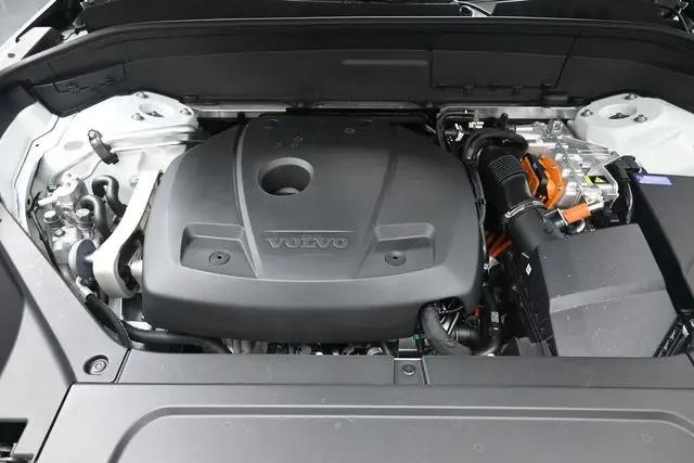 2026 Volvo XC90 Plug-In Hybrid Ultra, T8 AWD, Electric/Gasoline, Bright, 7 Seats