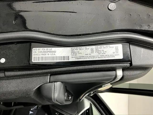 2023 Jeep Grand Cherokee L Limited 4x4