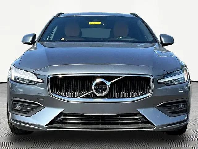 2020 Volvo V60 T5 Momentum