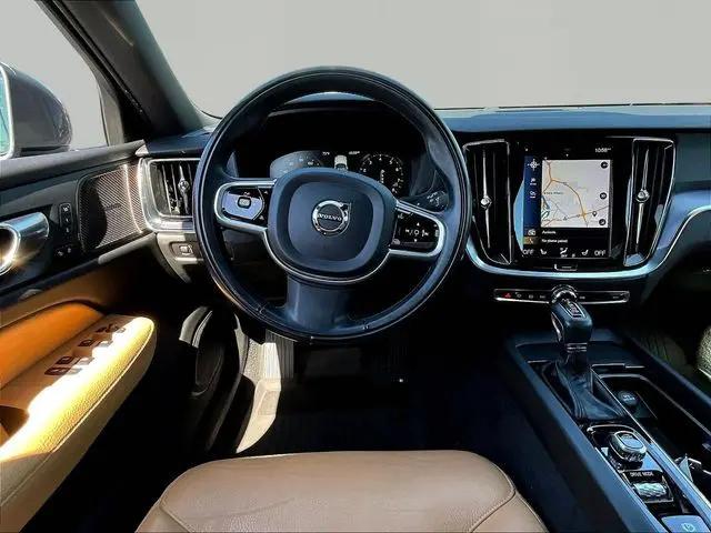 2020 Volvo V60 T5 Momentum