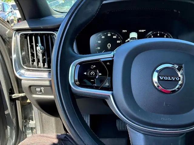 2020 Volvo V60 T5 Momentum