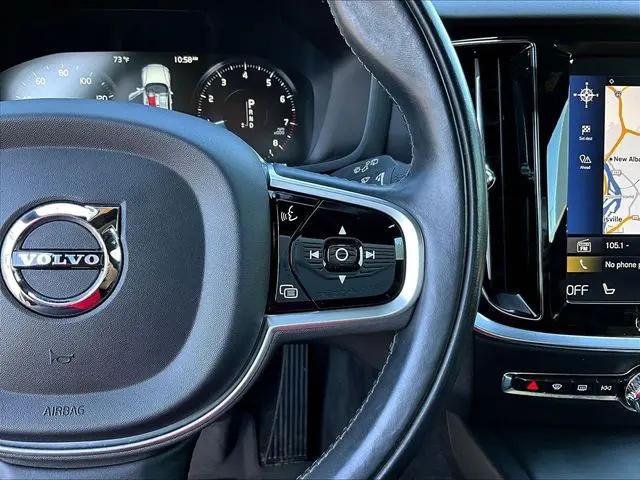 2020 Volvo V60 T5 Momentum