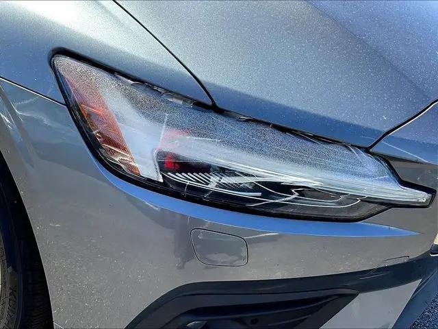 2020 Volvo V60 T5 Momentum