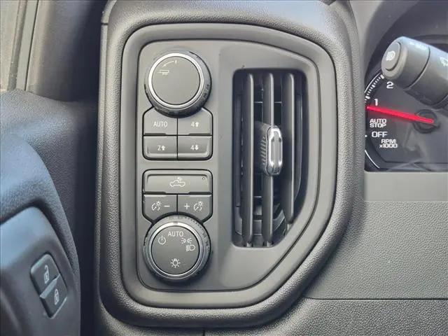 2026 Chevrolet Silverado 1500 4WD Crew Cab Short Bed Custom Trail Boss