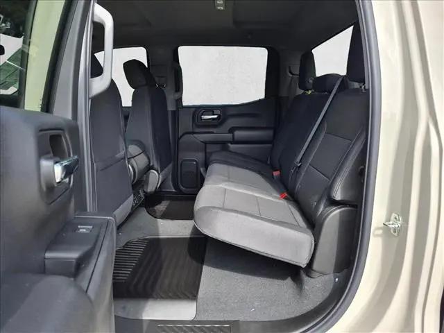 2026 Chevrolet Silverado 1500 4WD Crew Cab Short Bed Custom Trail Boss