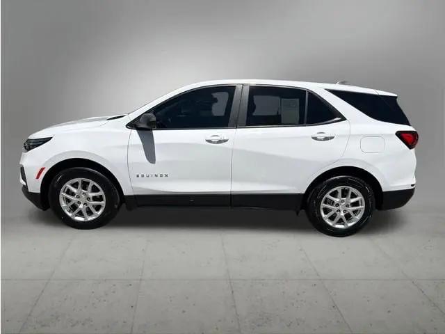 2022 Chevrolet Equinox AWD LS