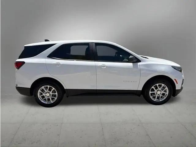 2022 Chevrolet Equinox AWD LS