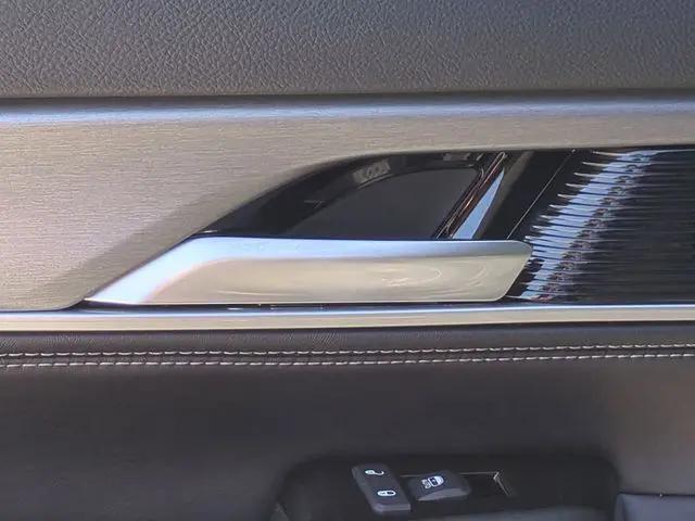 2026 Jeep Grand Wagoneer Upland