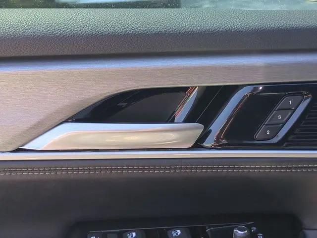 2026 Jeep Grand Wagoneer Upland 4x4