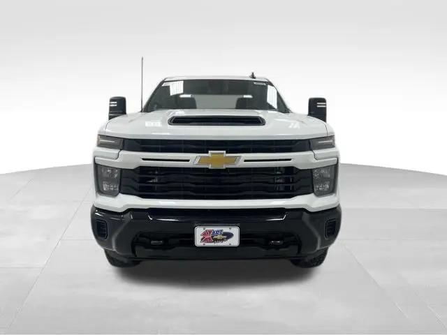 2026 Chevrolet Silverado 2500HD Crew Cab, Long Bed, Custom, 4WD
