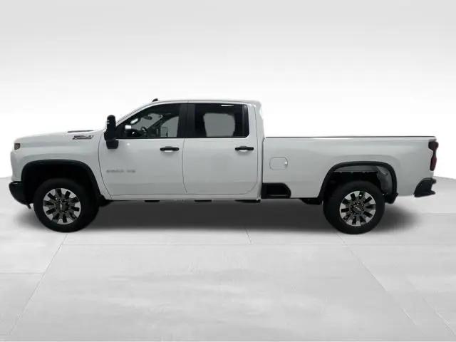 2026 Chevrolet Silverado 2500HD Crew Cab, Long Bed, Custom, 4WD