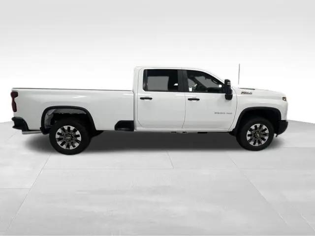 2026 Chevrolet Silverado 2500HD Crew Cab, Long Bed, Custom, 4WD