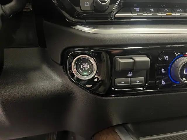 2026 Chevrolet Silverado 2500HD Crew Cab, Standard Bed, High Country, 4WD