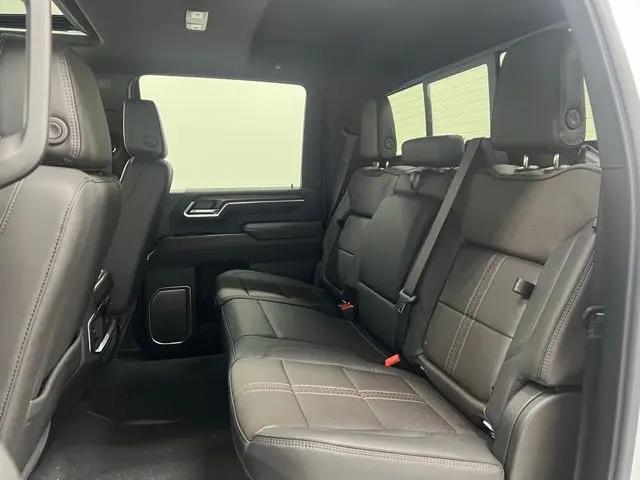 2026 Chevrolet Silverado 2500HD Crew Cab, Standard Bed, High Country, 4WD