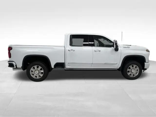 2026 Chevrolet Silverado 2500HD Crew Cab, Standard Bed, High Country, 4WD