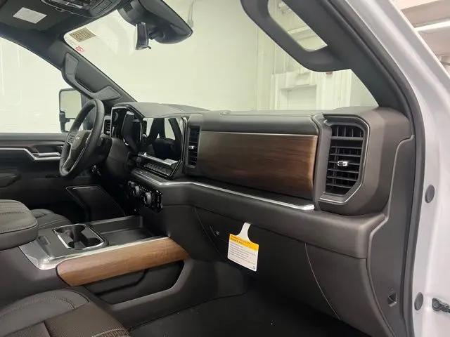 2026 Chevrolet Silverado 2500HD Crew Cab, Standard Bed, High Country, 4WD