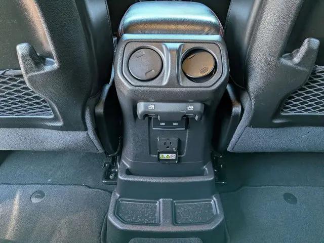 2024 Jeep Wrangler 4-Door Recon 4x4