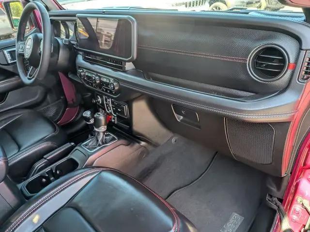 2024 Jeep Wrangler 4-Door Recon 4x4