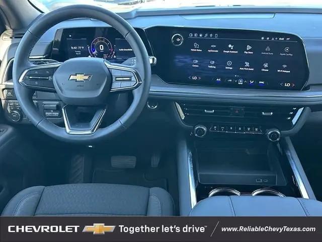2025 Chevrolet Suburban 4WD LS