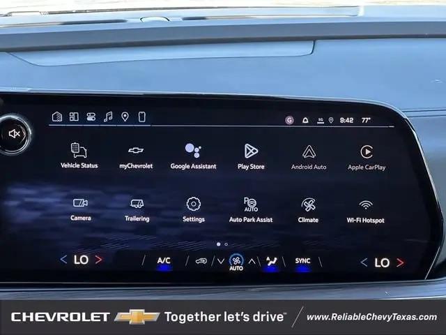 2025 Chevrolet Suburban 4WD LS