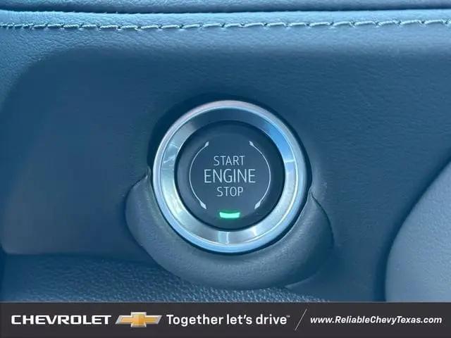 2025 Chevrolet Suburban 4WD LS