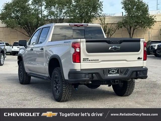 2026 Chevrolet Silverado 1500 4WD Crew Cab Short Bed ZR2