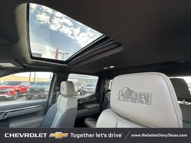 2026 Chevrolet Silverado 1500 4WD Crew Cab Short Bed ZR2