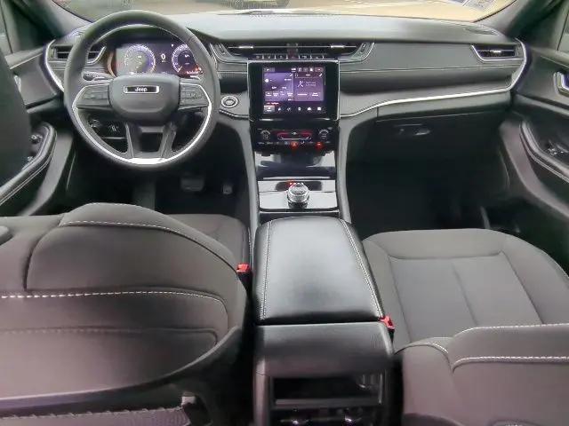 2024 Jeep Grand Cherokee Laredo X 4x4
