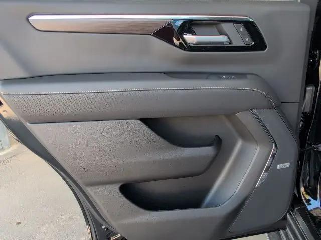 2026 Chevrolet Tahoe 4WD Premier