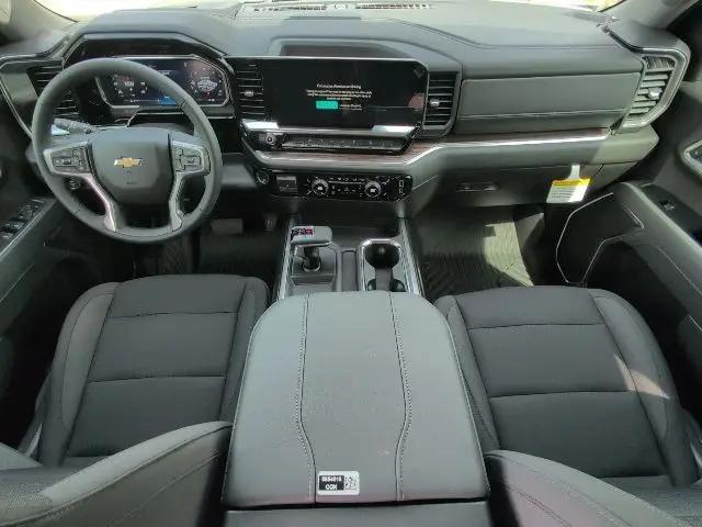 2026 Chevrolet Silverado 1500 4WD Crew Cab Standard Bed LT