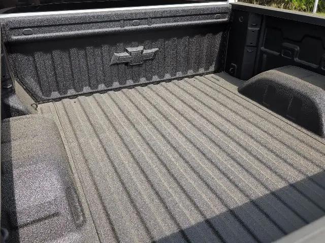 2026 Chevrolet Silverado 1500 4WD Crew Cab Standard Bed LT
