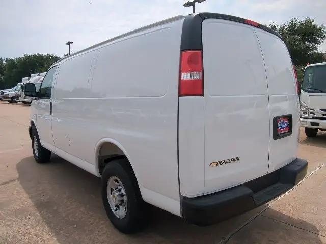 2025 Chevrolet Express Cargo Van RWD 2500 Regular Wheelbase WT