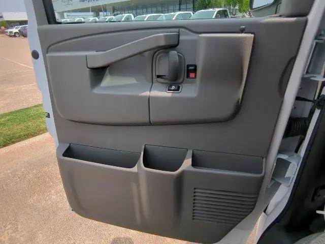 2025 Chevrolet Express Cargo Van RWD 2500 Regular Wheelbase WT
