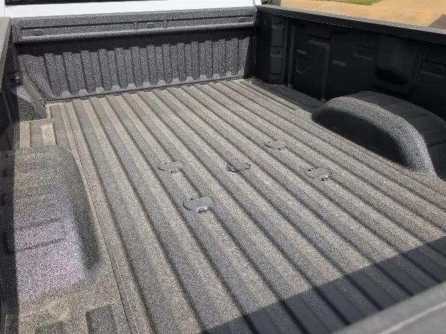2026 Chevrolet Silverado 3500HD Crew Cab, Long Bed, WT Dual Rear Wheel, RWD