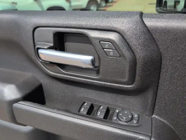 2026 Chevrolet Silverado 3500HD Crew Cab, Long Bed, WT Dual Rear Wheel, RWD