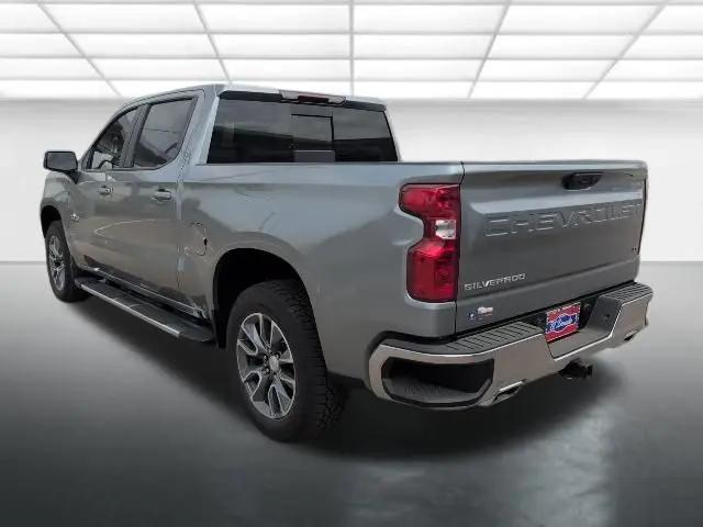 2026 Chevrolet Silverado 1500 4WD Crew Cab Standard Bed LT