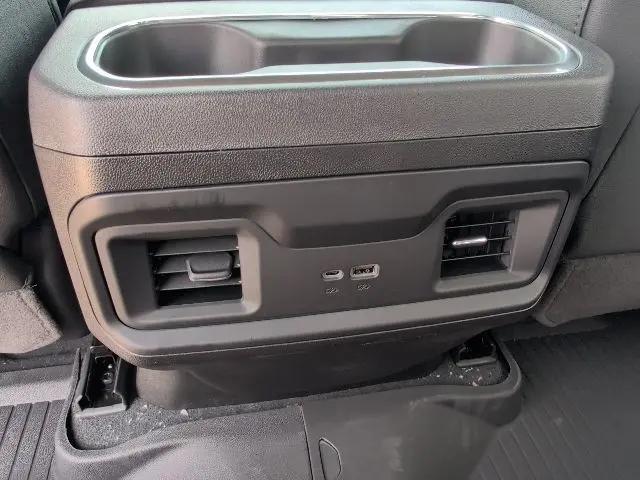 2026 Chevrolet Silverado 1500 4WD Crew Cab Standard Bed LT