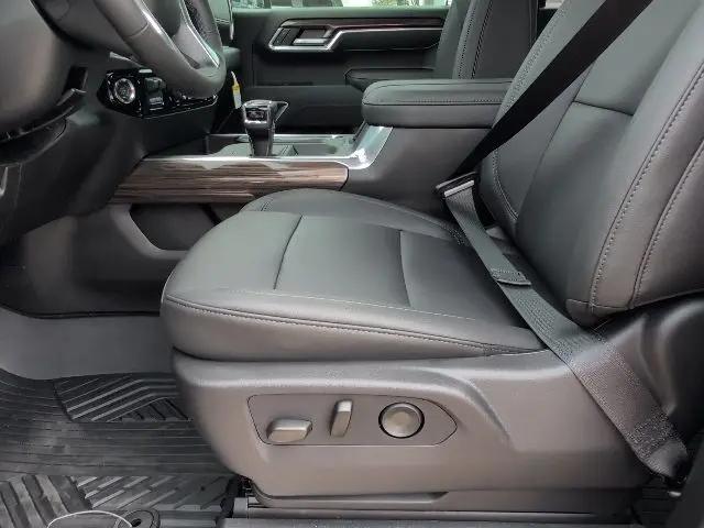 2026 Chevrolet Silverado 1500 4WD Crew Cab Standard Bed LT