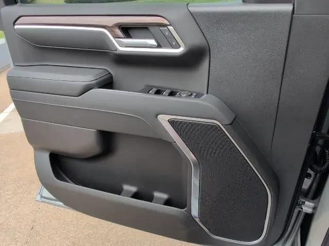 2026 Chevrolet Silverado 1500 4WD Crew Cab Standard Bed LT