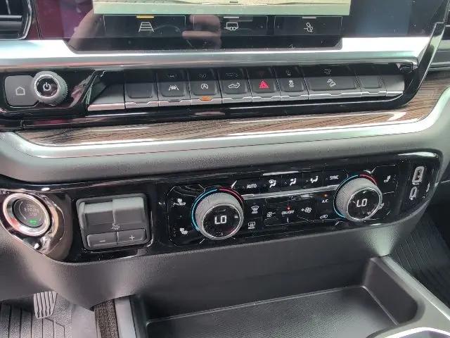 2026 Chevrolet Silverado 1500 4WD Crew Cab Standard Bed LT