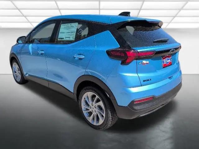 2027 Chevrolet Bolt LT FWD