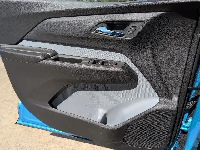 2027 Chevrolet Bolt LT FWD