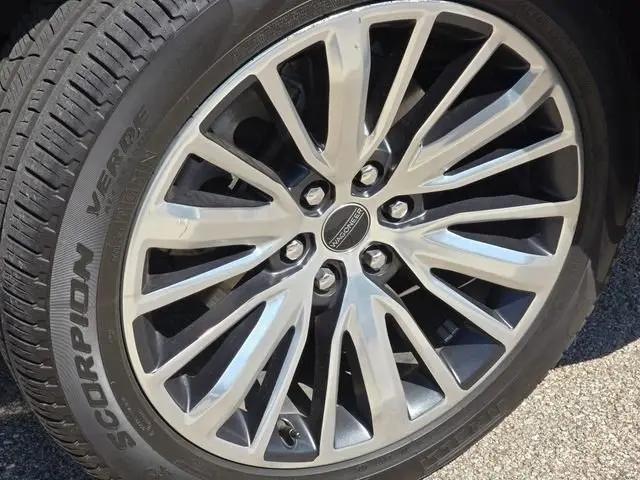 2025 Jeep Grand Wagoneer 4x4