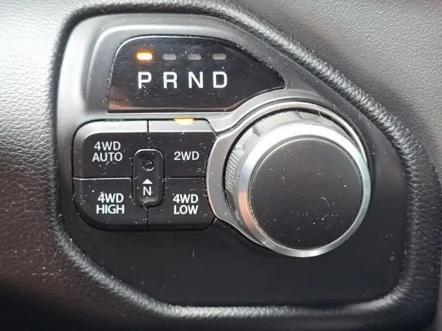2019 Ram 1500 Big Horn/Lone Star Crew Cab 4x4 5'7" Box
