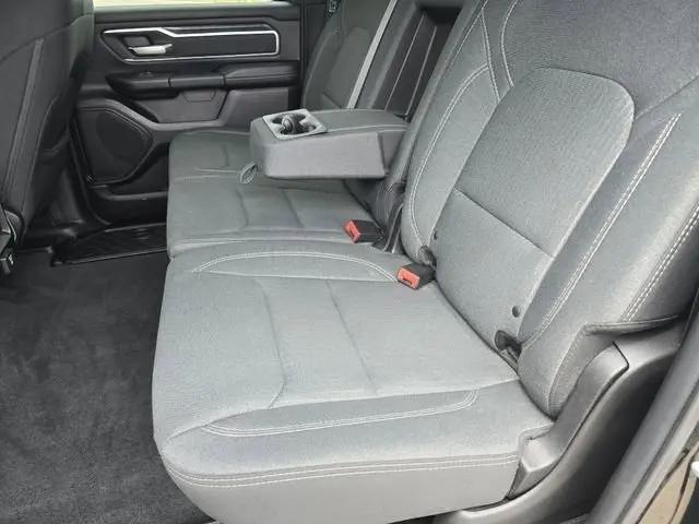 2019 Ram 1500 Big Horn/Lone Star Crew Cab 4x4 5'7" Box