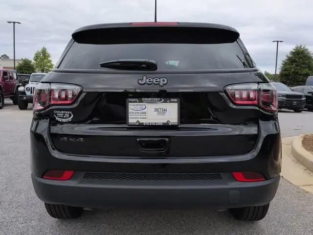 2026 Jeep Compass Latitude Altitude