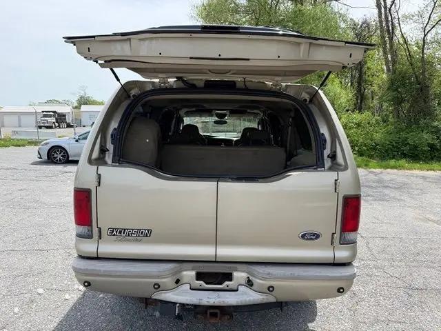 2005 Ford Excursion Limited