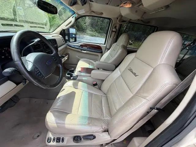 2005 Ford Excursion Limited